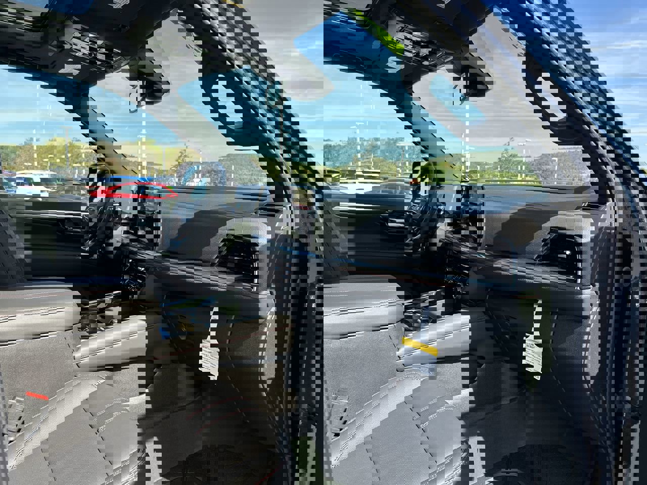 New 2026 Chevrolet Suburban RST image 18