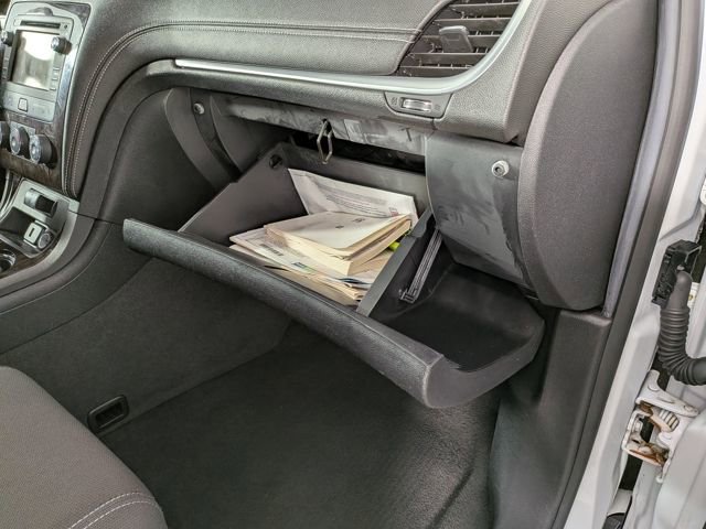 Used 2017 Chevrolet Traverse LT image 28