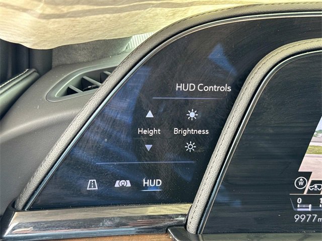 Used 2024 Cadillac Escalade Premium Luxury Platinum w/ Heavy-Duty Trailer Package image 26