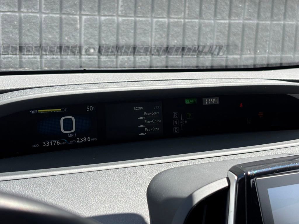 Used 2022 Toyota Prius Prime XLE FWD image 28