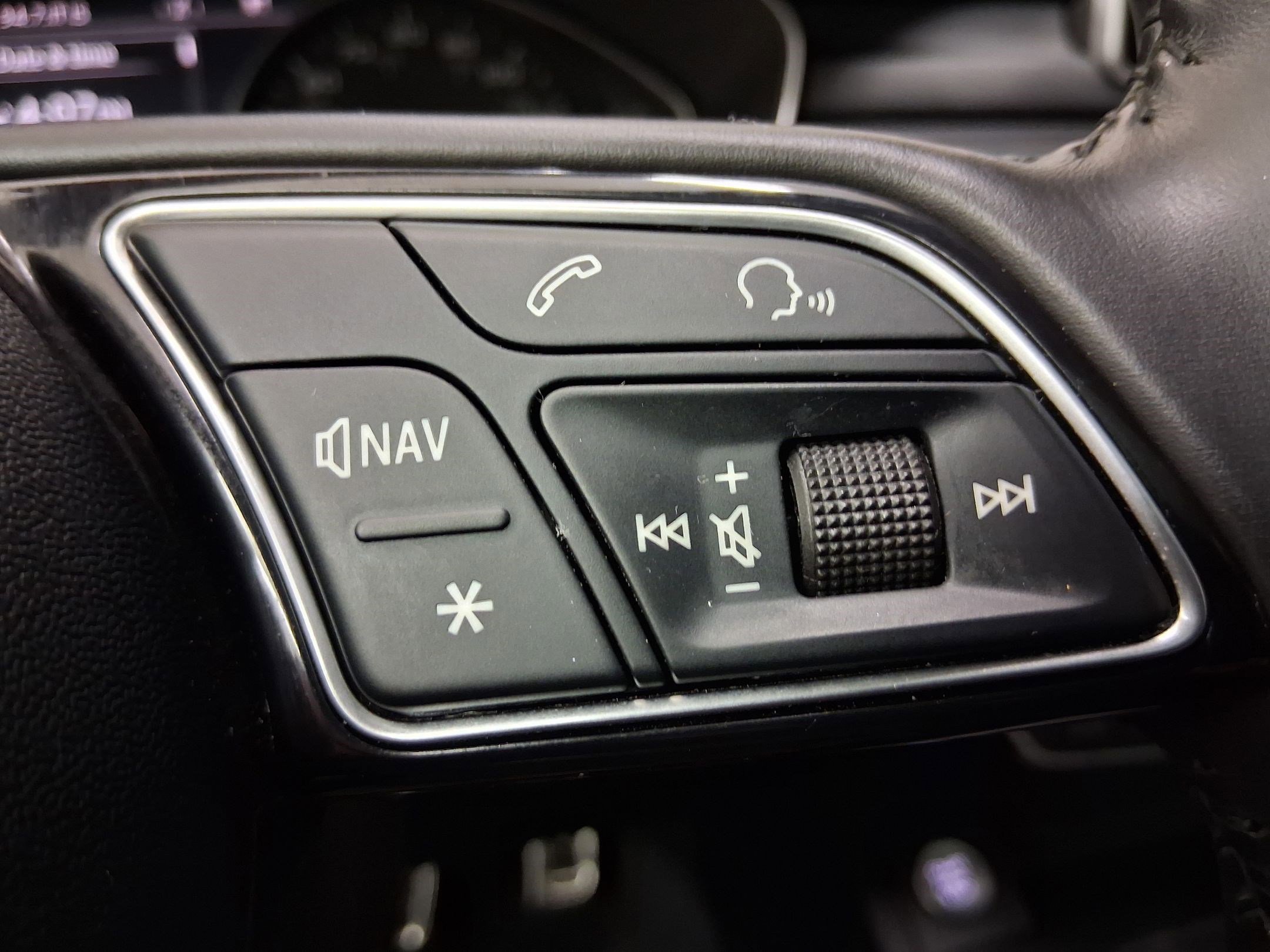 Used 2017 Audi A4 2.0T Premium w/ Audi MMI Navigation Plus FWD image 25
