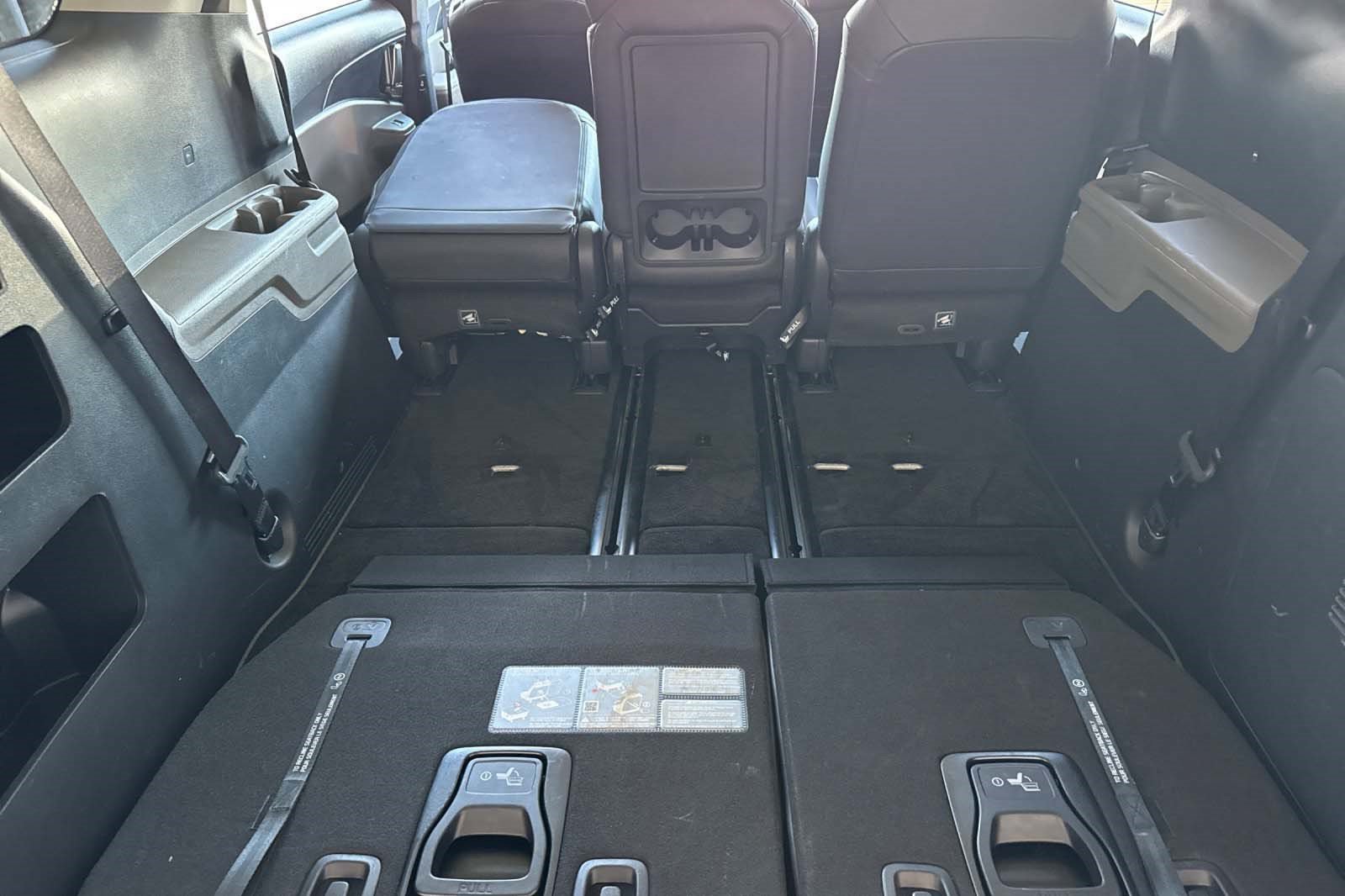 Used 2026 Kia Carnival FWD image 25