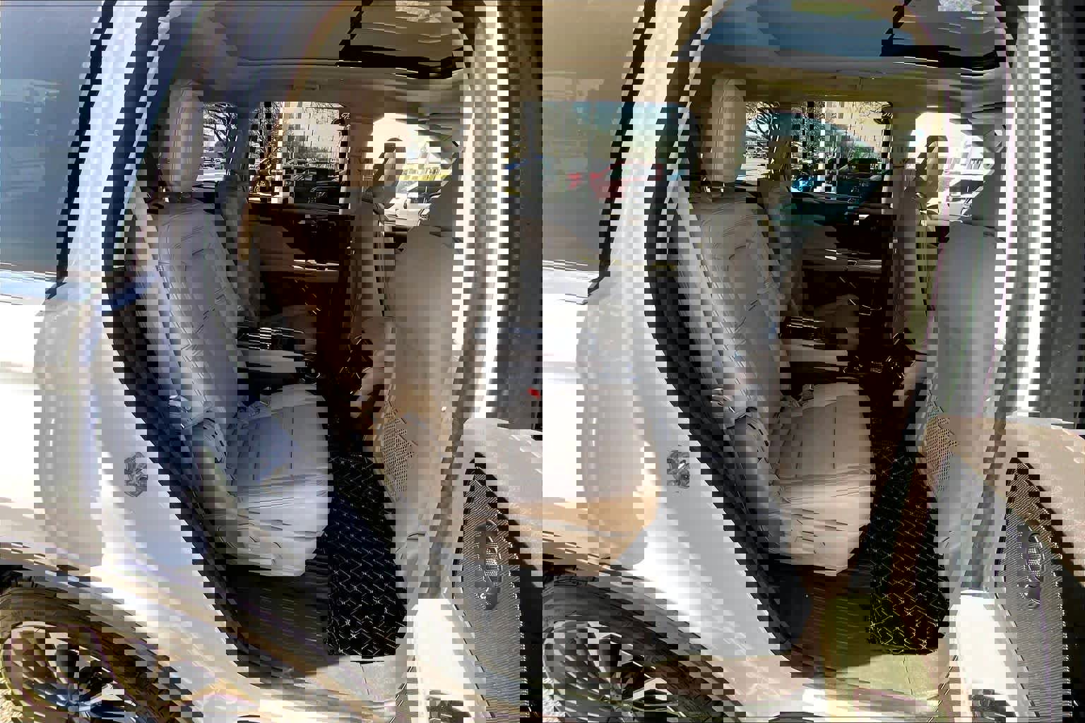 Used 2023 Lincoln Aviator Reserve w/ Equipment Group 201A image 20