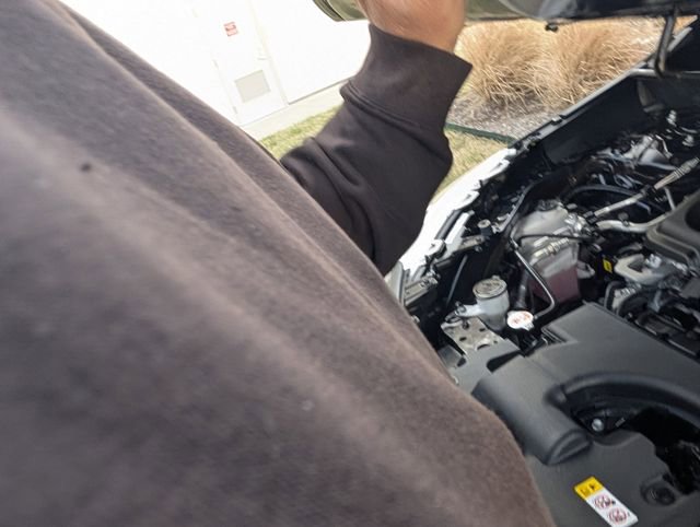 Used 2023 Toyota RAV4 XLE w/ Convenience Package image 8