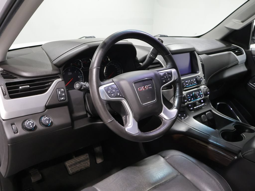 Used 2018 GMC Yukon SLT AWD/4WD image 16