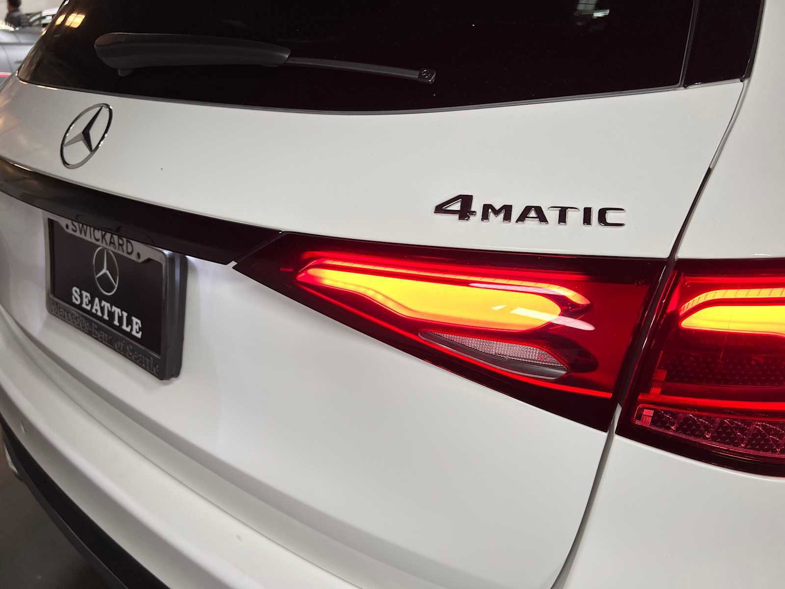 Used 2026 Mercedes-Benz GLC 300 4MATIC image 14