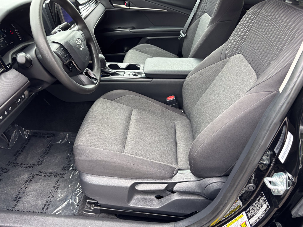 Used 2026 Toyota Camry LE FWD image 17