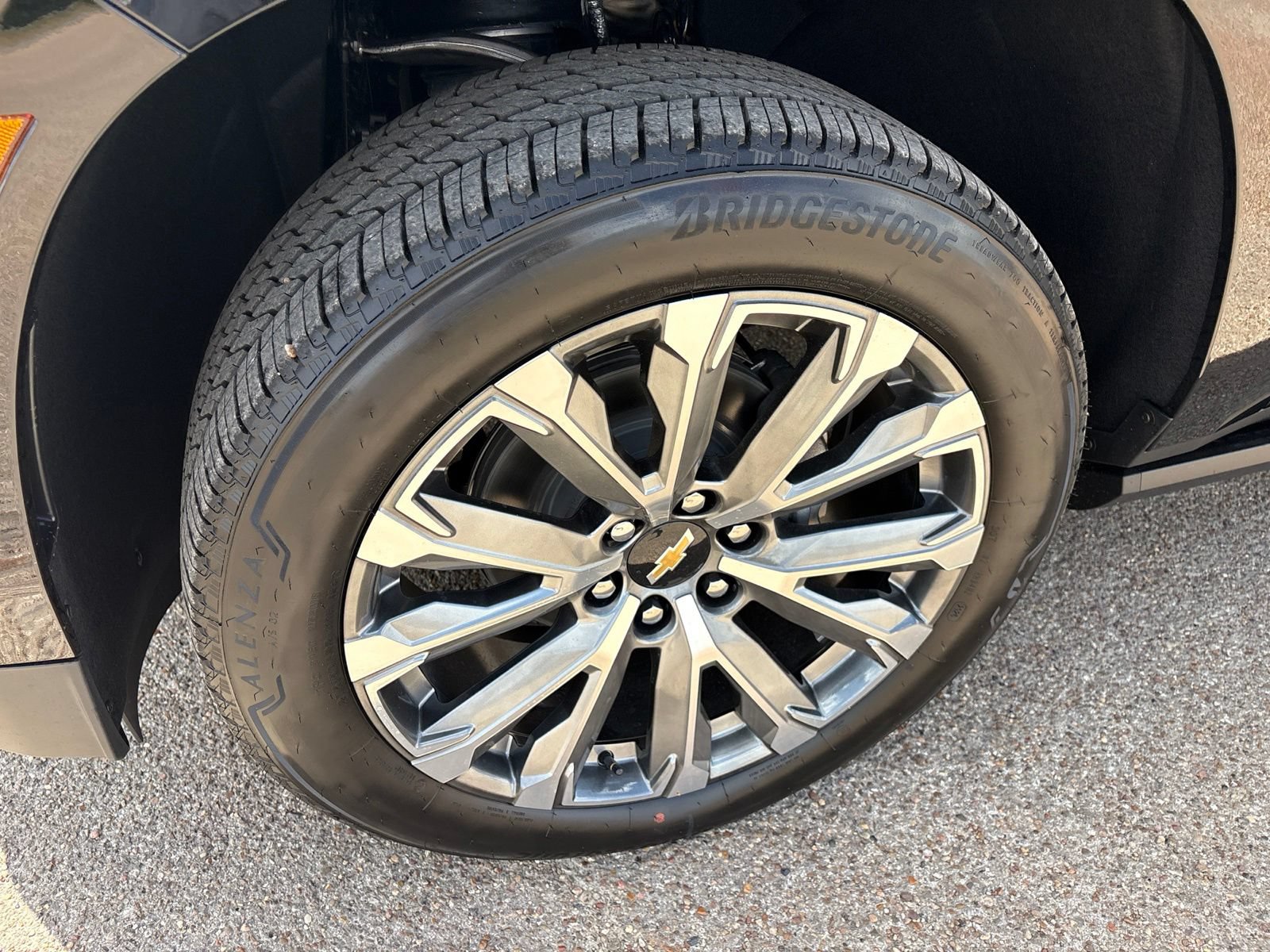 New 2026 Chevrolet Suburban High Country AWD/4WD image 39