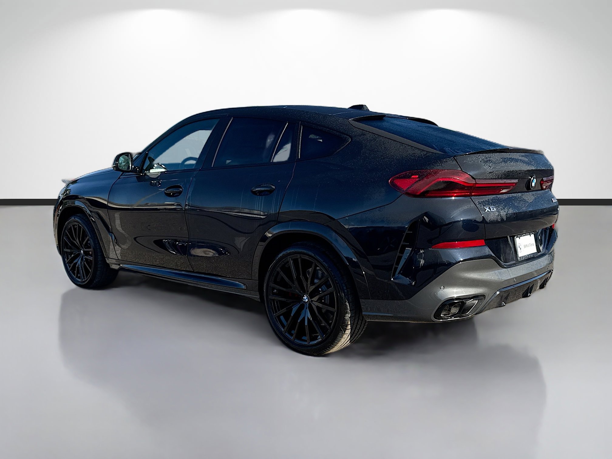 New 2026 BMW X6 M60i image 5