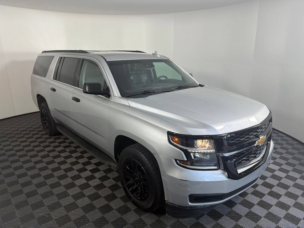 Used 2019 Chevrolet Suburban LT AWD/4WD image 4
