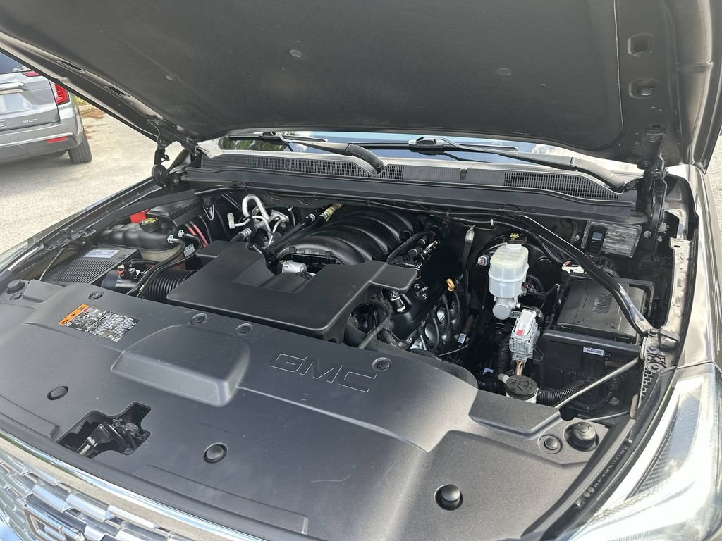 Used 2020 GMC Yukon XL Denali w/ Denali Premium Package RWD image 30