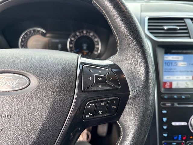 Used 2018 Ford Explorer Platinum image 13