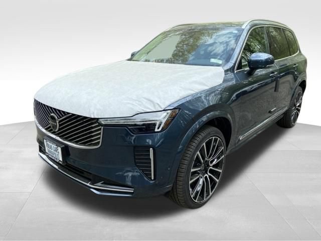 New 2026 Volvo XC90 B5 Plus AWD/4WD image 3