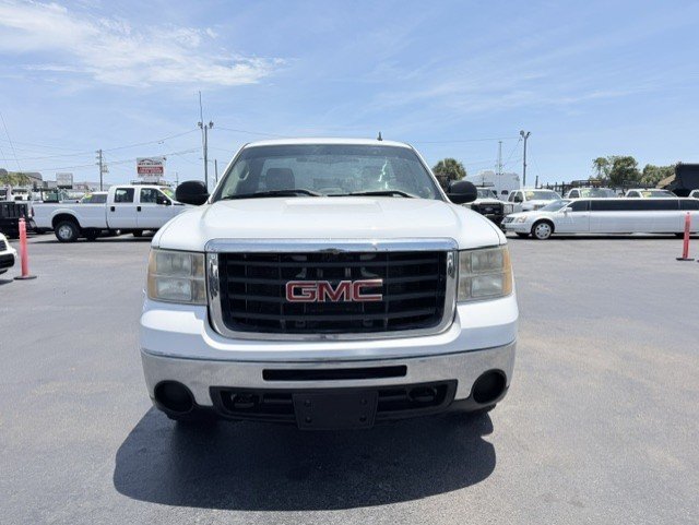 Used 2007 GMC Sierra 2500 W/T w/ Fleet Convenience Package RWD image 3