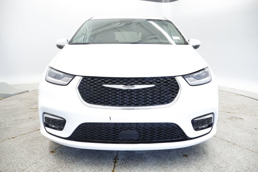 Certified 2023 Chrysler Pacifica Touring-L FWD image 12