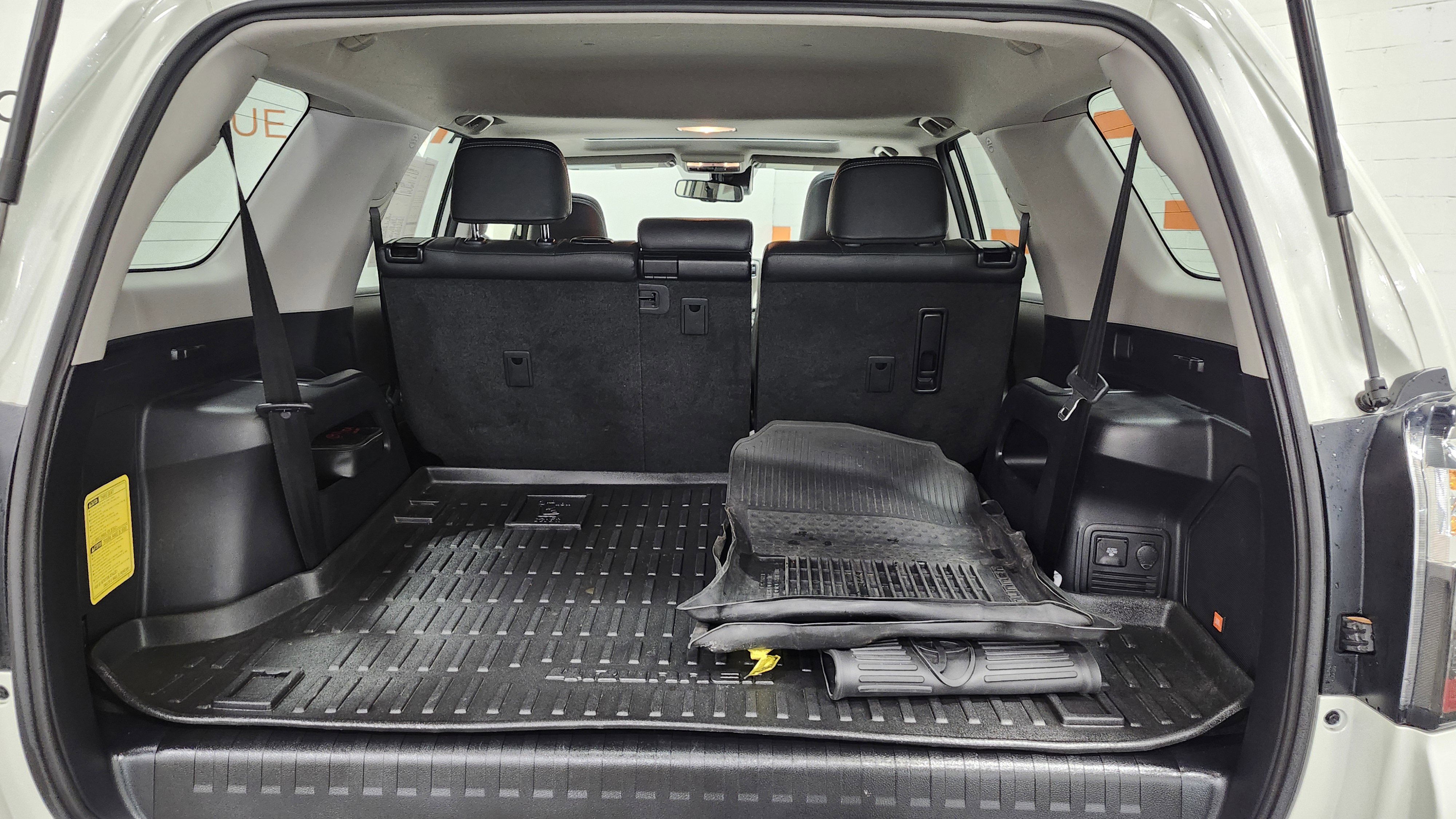 Used 2023 Toyota 4Runner Limited image 23