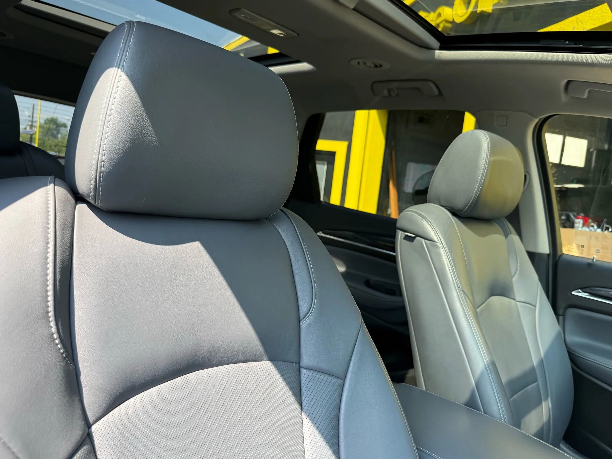 Used 2020 Buick Enclave Essence w/ Sport Touring Edition image 21