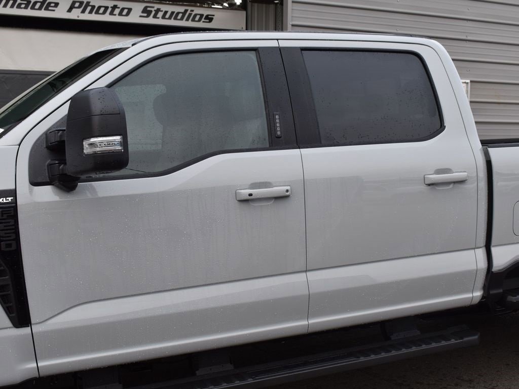 New 2026 Ford F250 4x4 Crew Cab Super Duty image 7