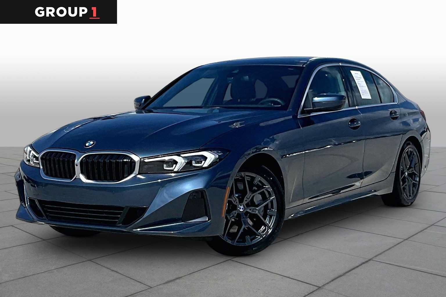 Used 2025 BMW 330i Sedan RWD image 1
