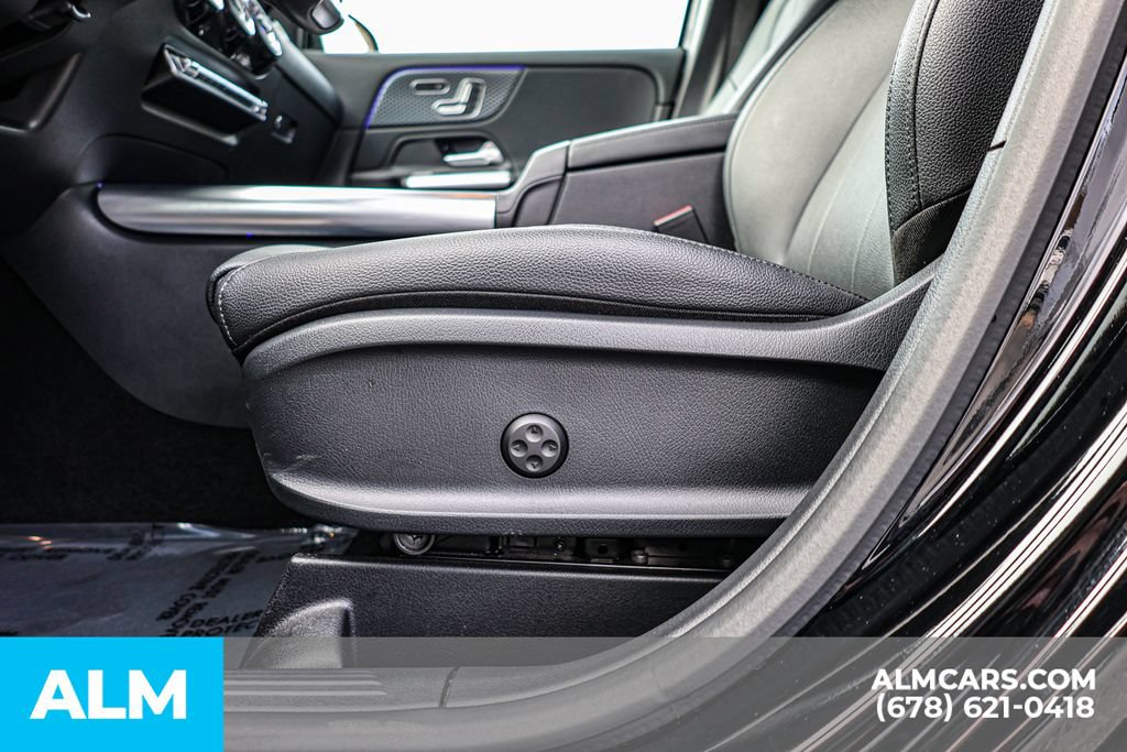 Used 2025 Mercedes-Benz GLA 250 4MATIC image 26
