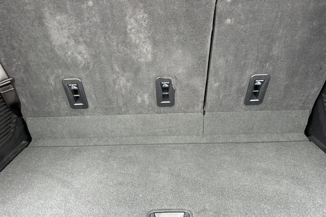 Used 2025 GMC Yukon Denali image 16