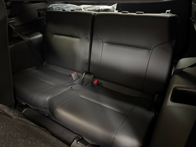 New 2025 Mitsubishi Outlander SEL image 25