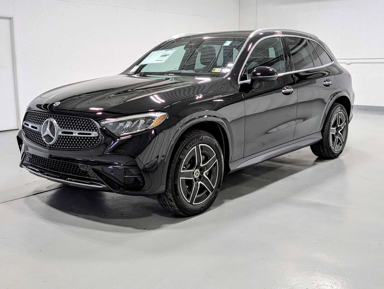 New 2026 Mercedes-Benz GLC 300 4MATIC image 1