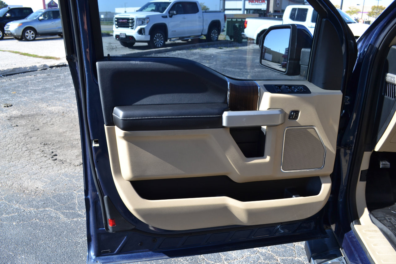 Used 2017 Ford F150 Lariat w/ Equipment Group 502A Luxury image 29