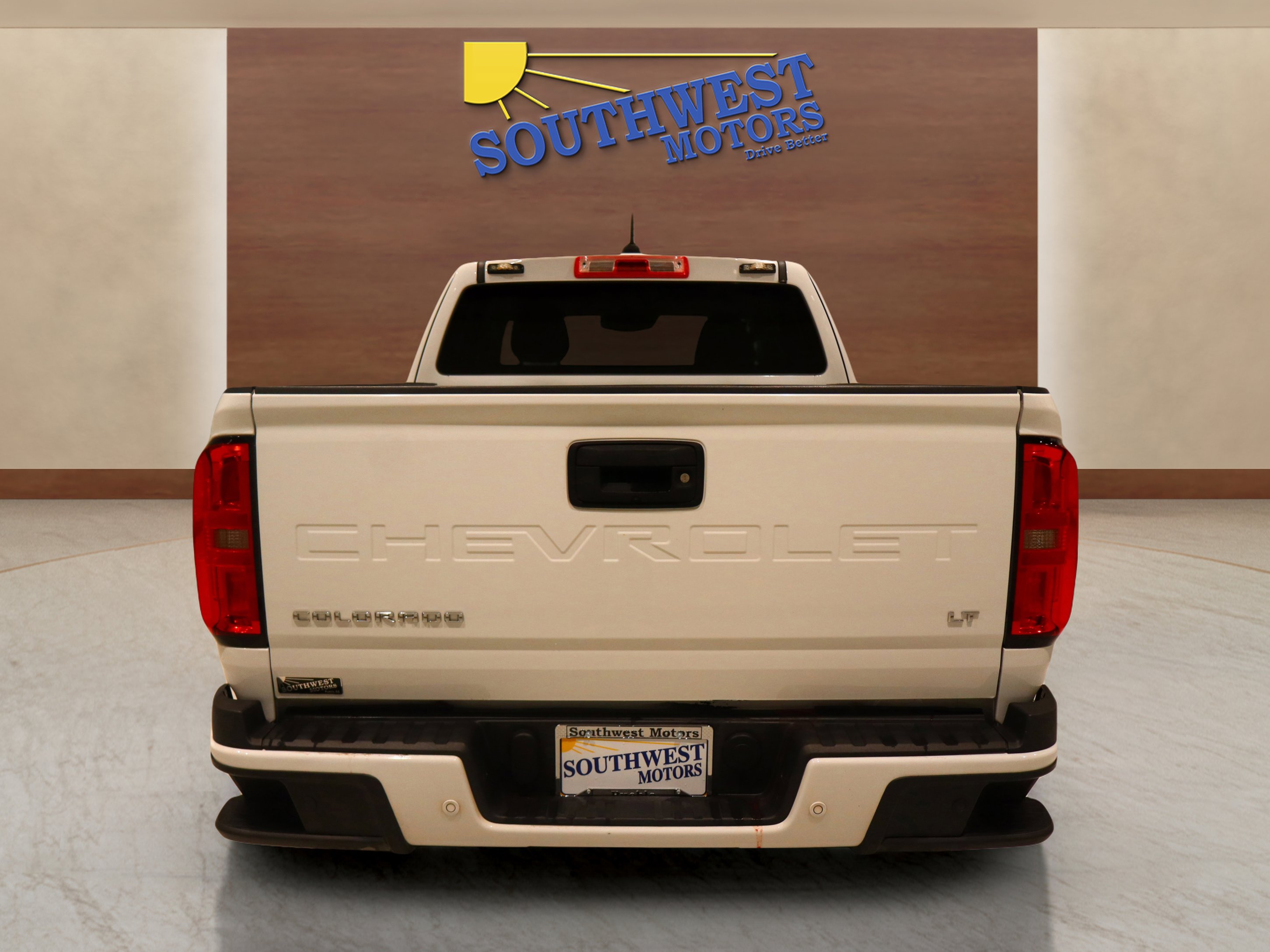 Used 2022 Chevrolet Colorado LT w/ Fleet Safety Package image 3