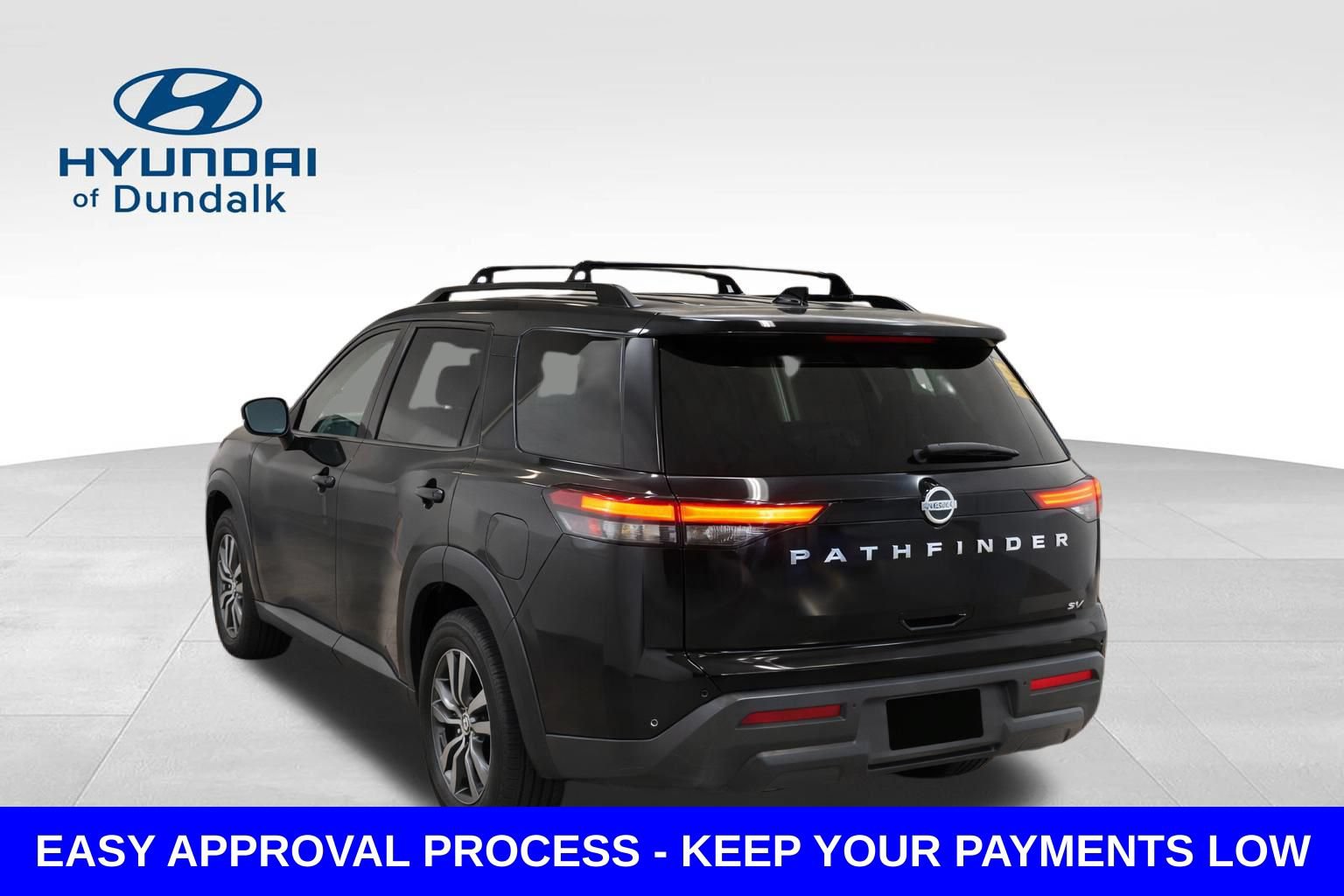 Used 2024 Nissan Pathfinder SV FWD image 5