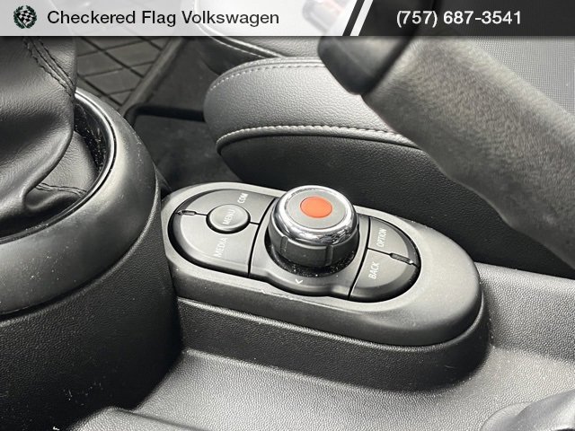 Used 2019 MINI Cooper S w/ Signature Upholstery Package image 40