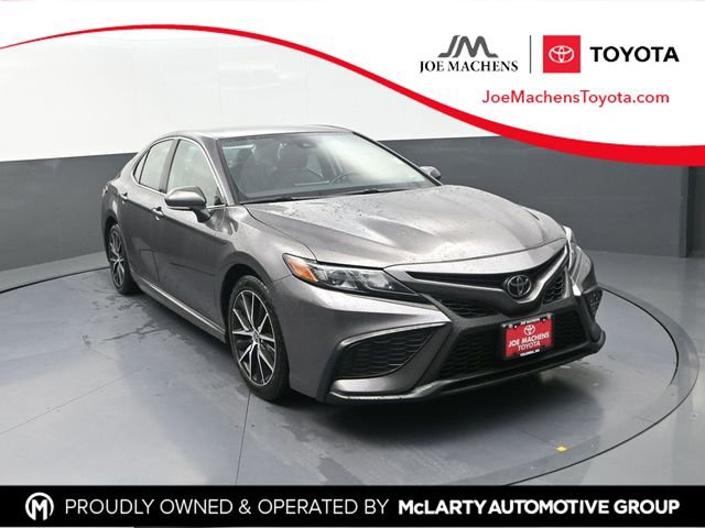 Used 2024 Toyota Camry SE