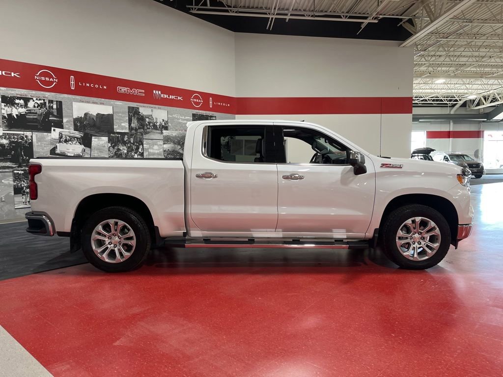 Certified 2022 Chevrolet Silverado 1500 LTZ w/ LTZ Premium Package image 2