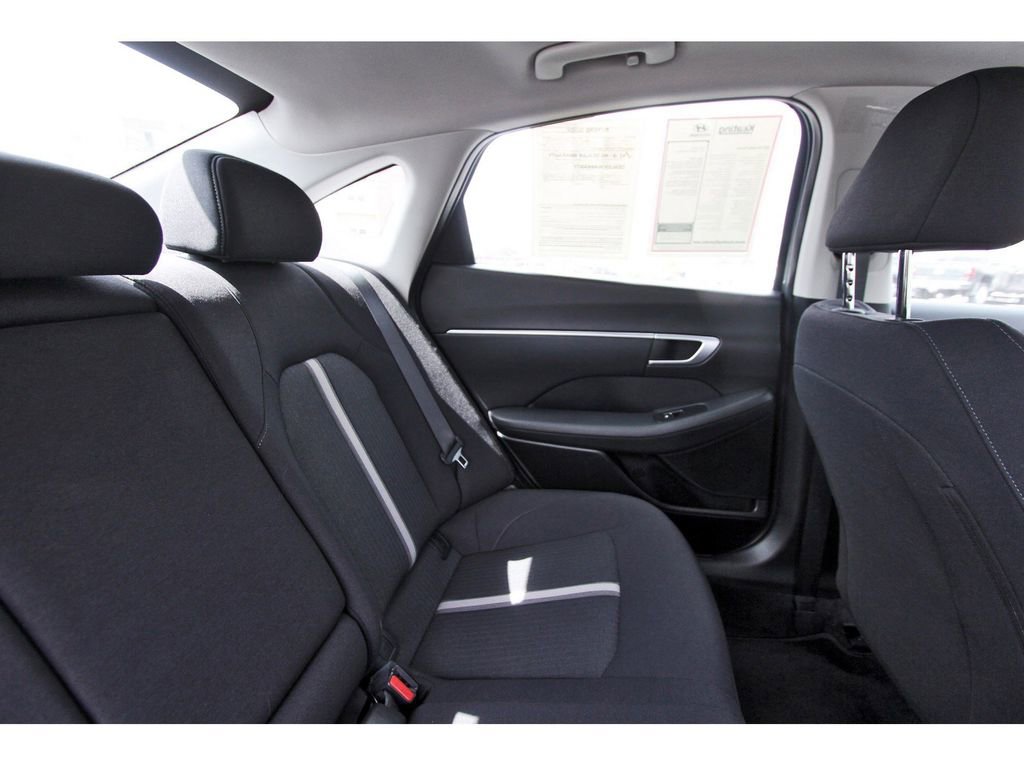 Certified 2025 Hyundai Sonata SEL image 13
