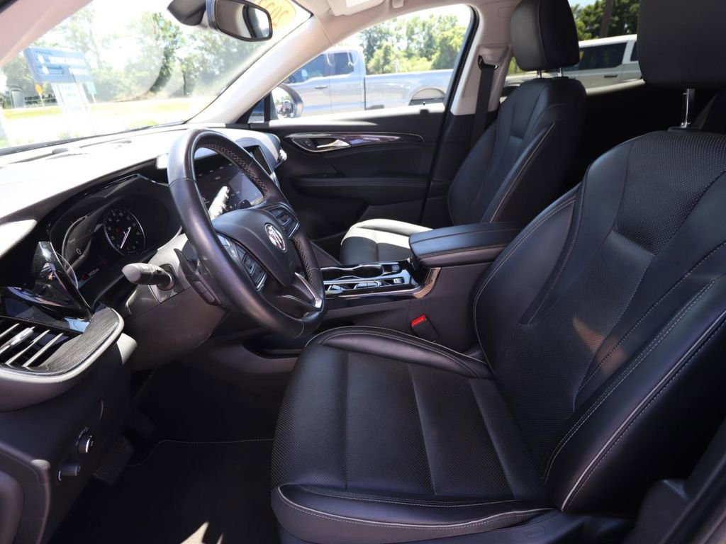 Used 2023 Buick Envision Essence image 2