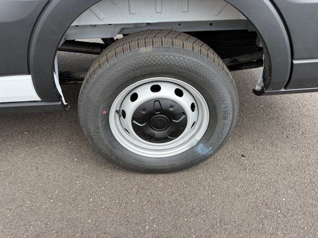 New 2027 Ford Transit 250 148 Medium Roof w/ Load Area Protection Package RWD image 18