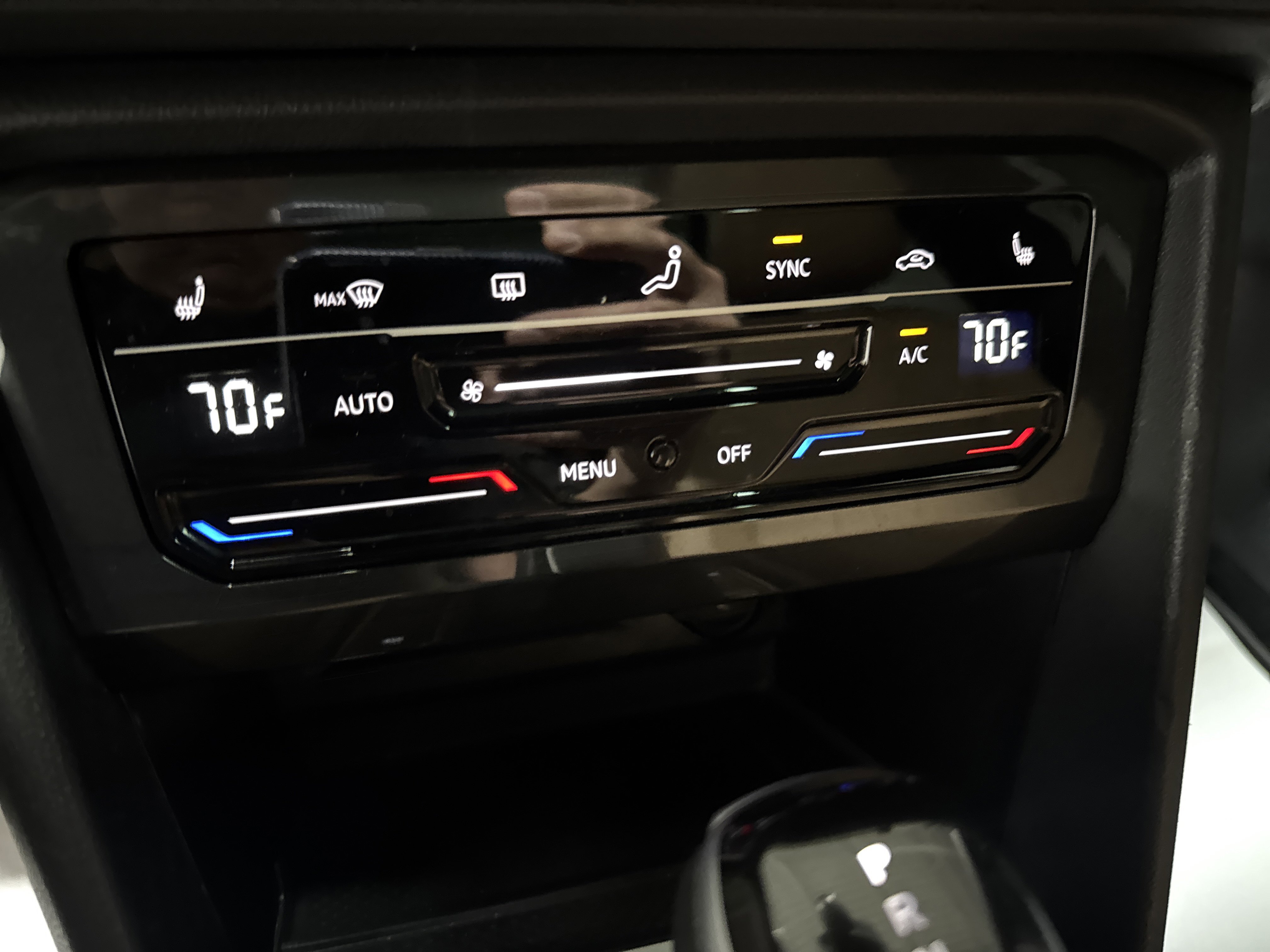 Certified 2024 Volkswagen Tiguan SE R-Line AWD/4WD image 21