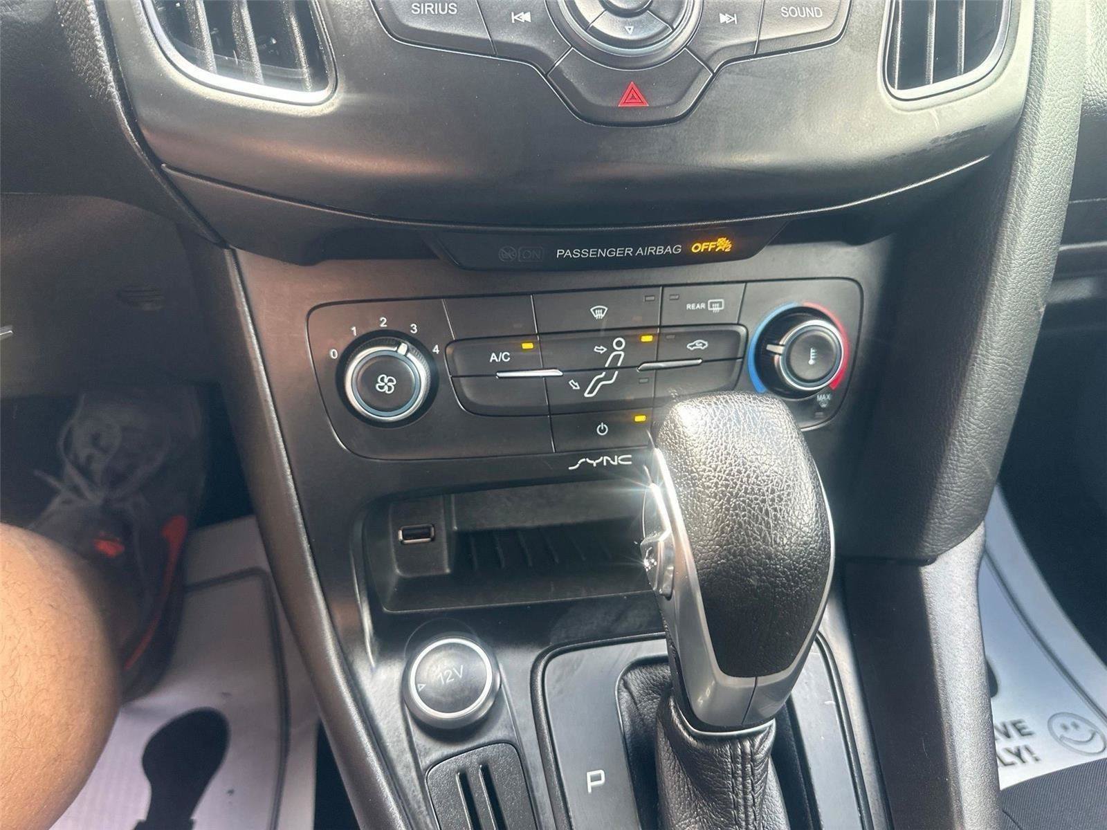 Used 2017 Ford Focus SE FWD image 23