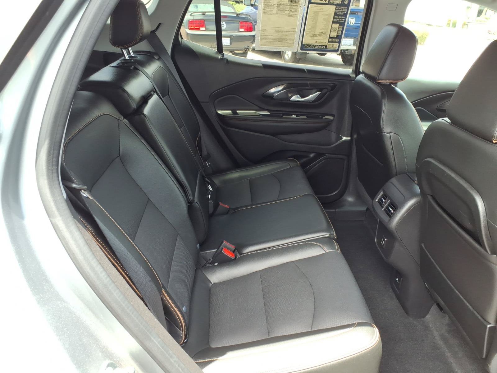 Used 2024 GMC Terrain AT4 AWD/4WD image 13