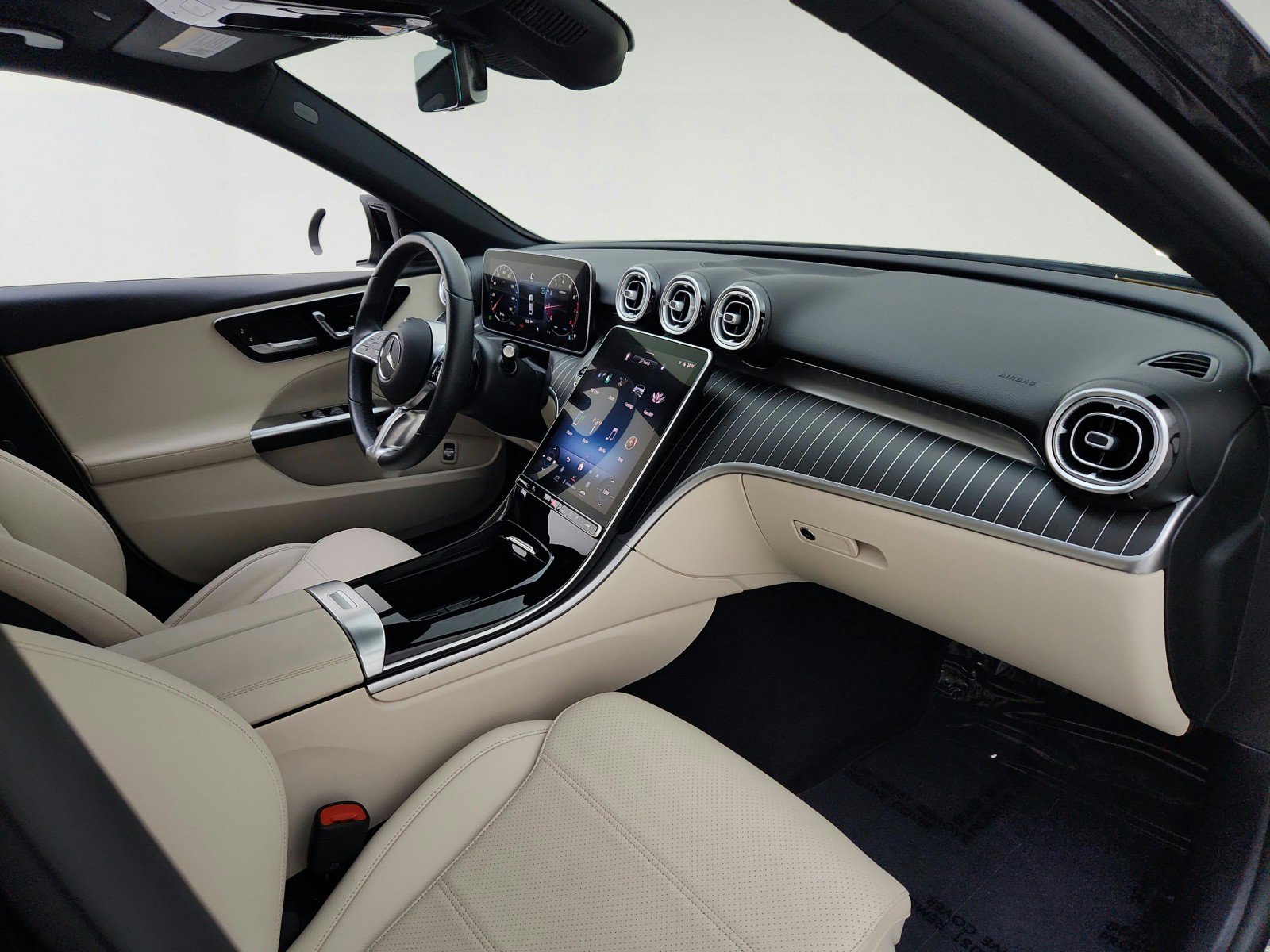 Certified 2023 Mercedes-Benz C 300 Sedan w/ Exclusive Trim Package image 29