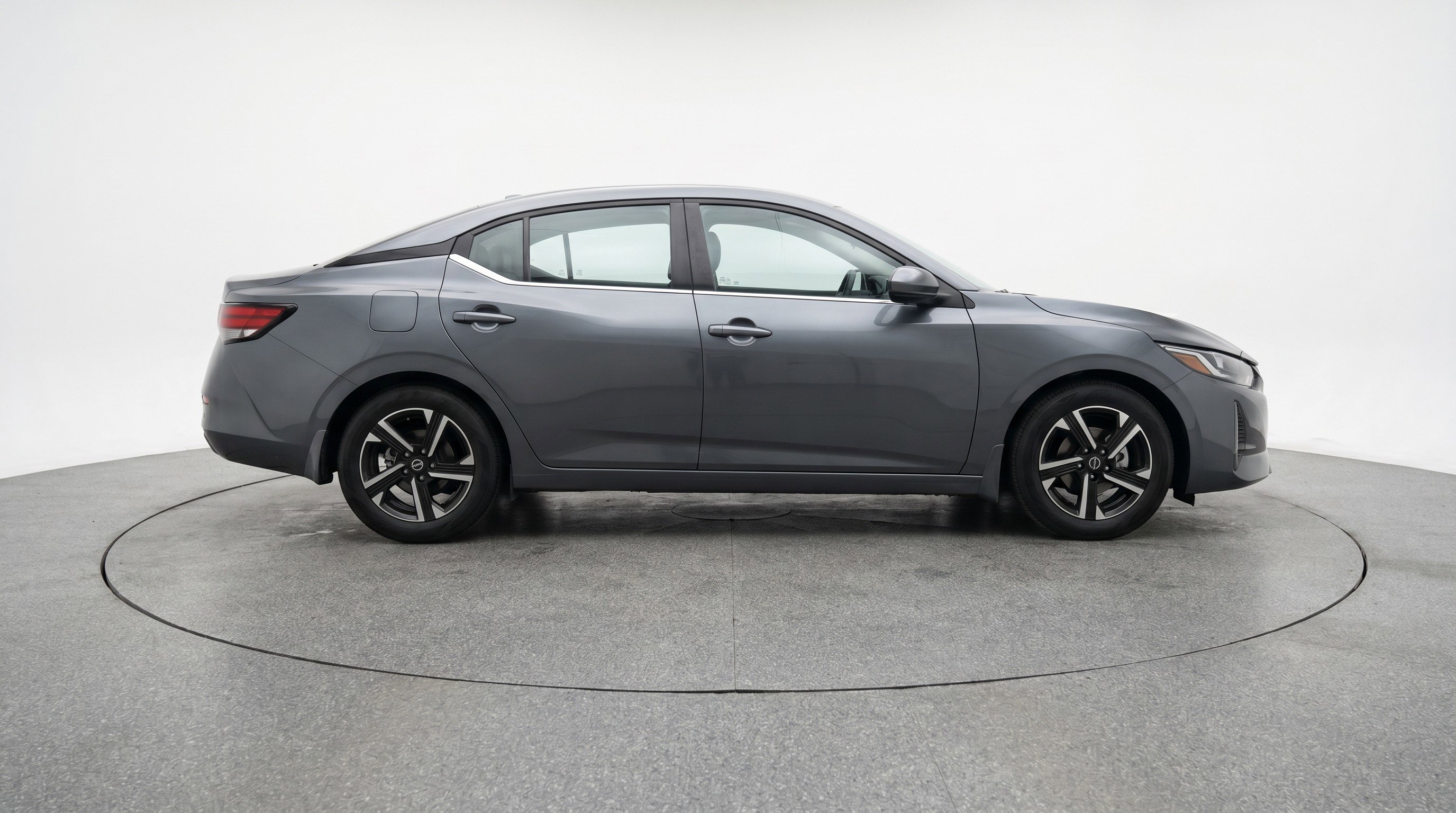 Used 2025 Nissan Sentra SV FWD image 11