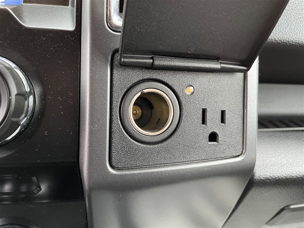 Used 2016 Ford F150 XLT w/ Equipment Group 302A Luxury AWD/4WD image 33