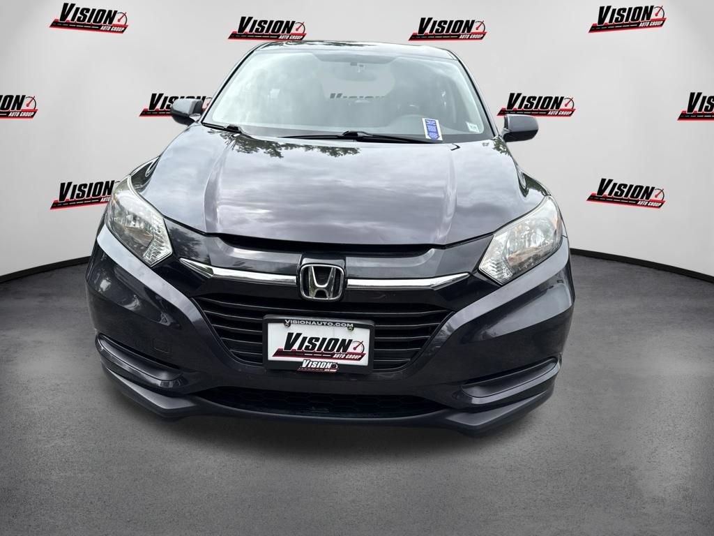 Used 2017 Honda HR-V LX image 2