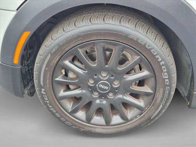 Used 2016 MINI Cooper 4-Door Hardtop FWD image 10