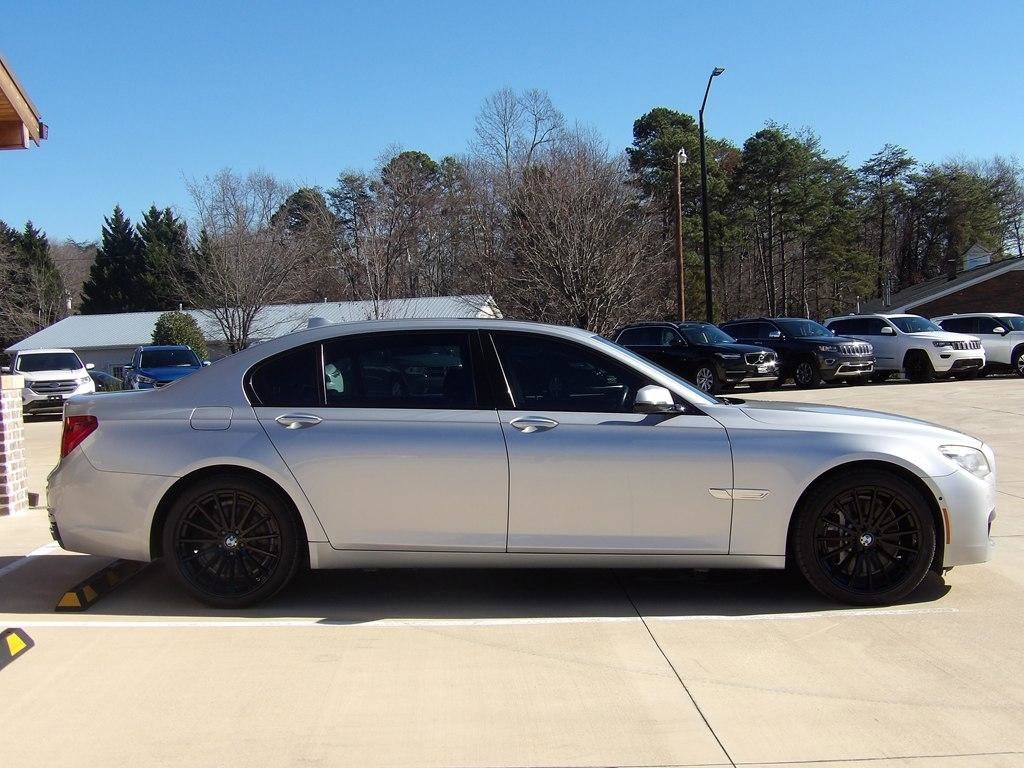 Used 2015 BMW 750Li RWD image 6