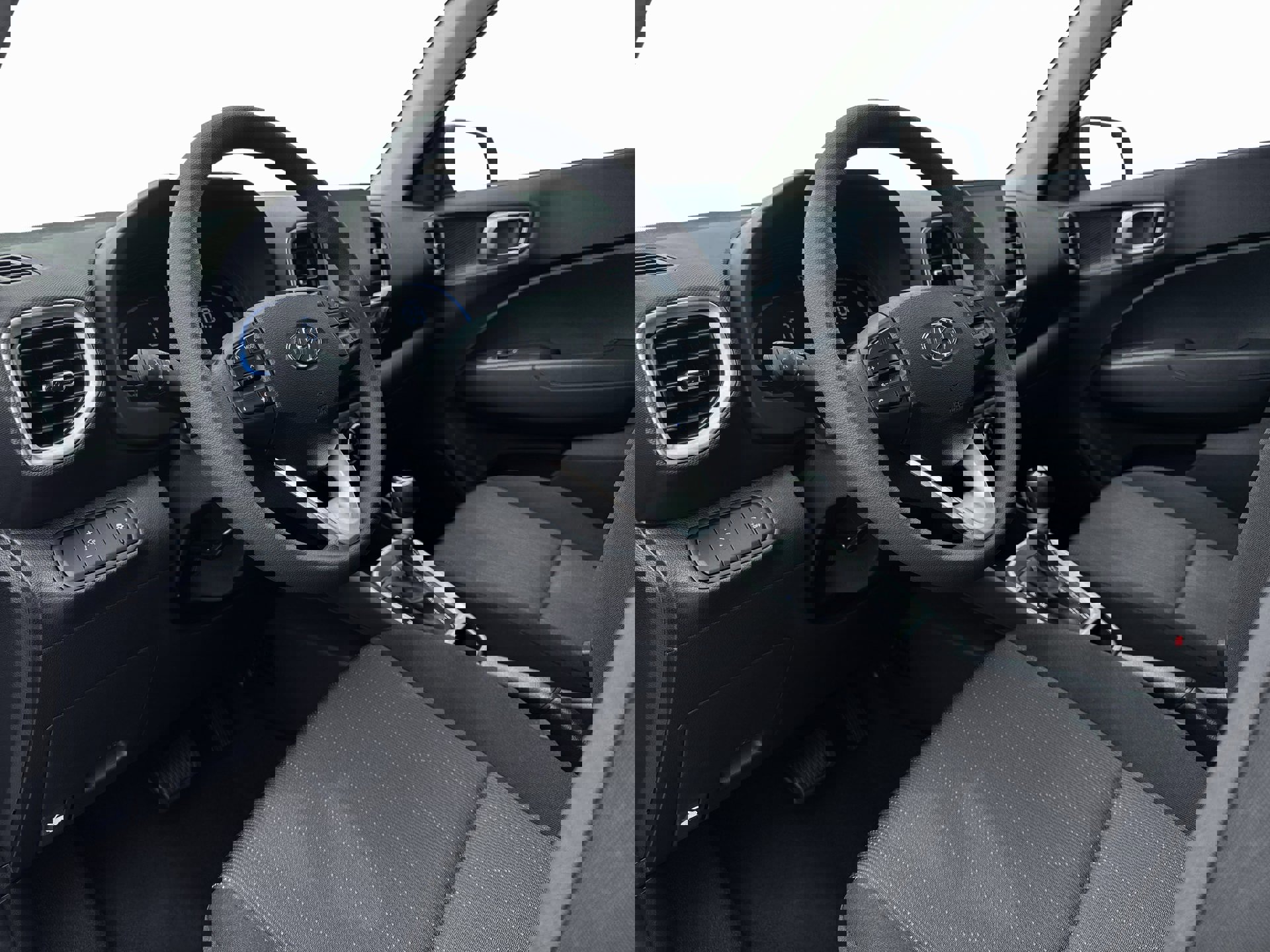 New 2026 Hyundai Venue SE image 14