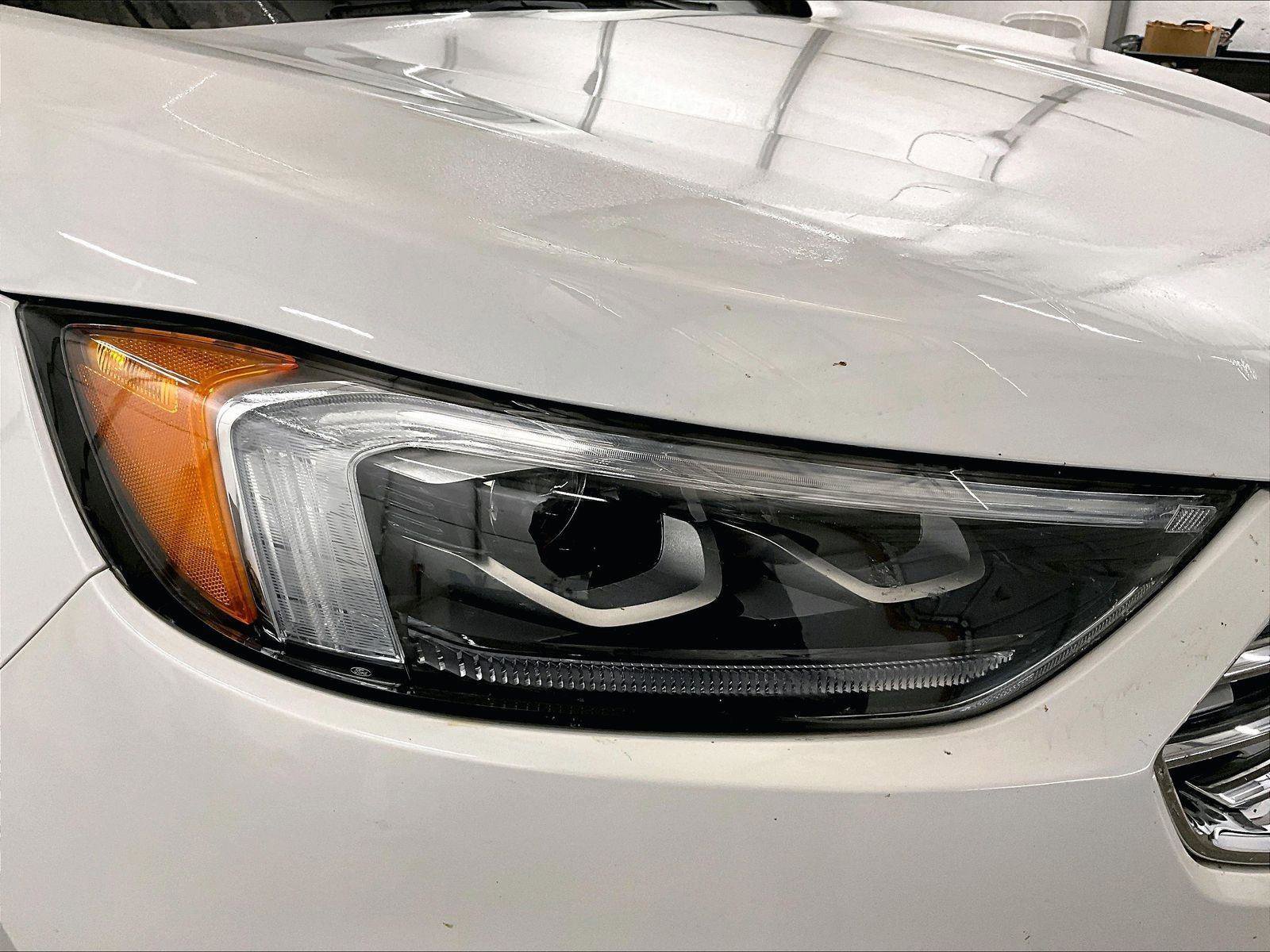 Used 2020 Ford Edge Titanium w/ Equipment Group 301A AWD/4WD image 27