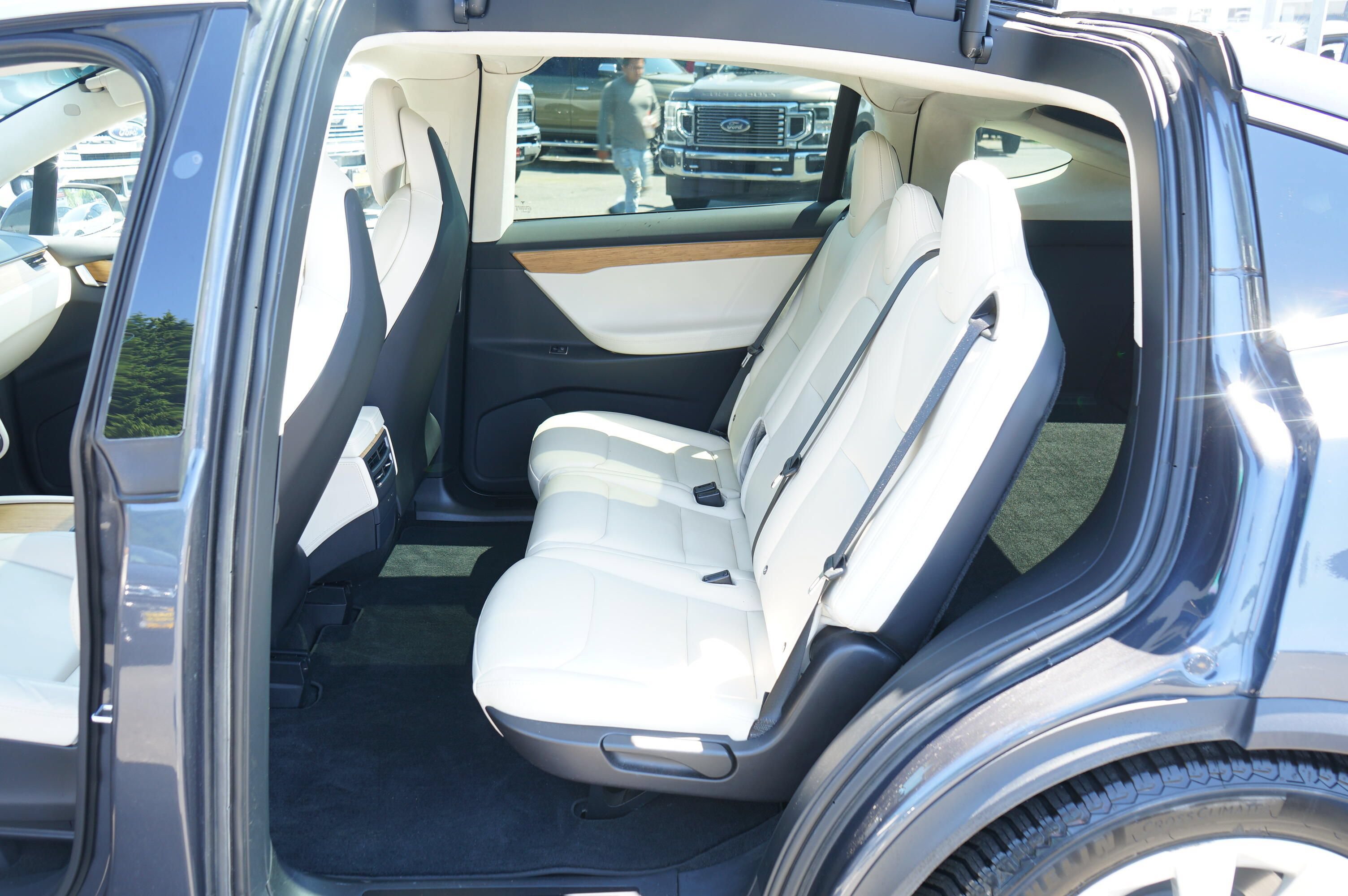 Used 2018 Tesla Model X 75D AWD/4WD image 14