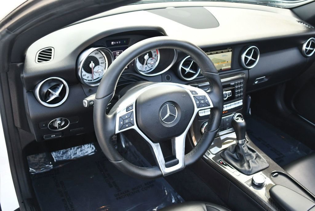 Used 2015 Mercedes-Benz SLK 350 image 68
