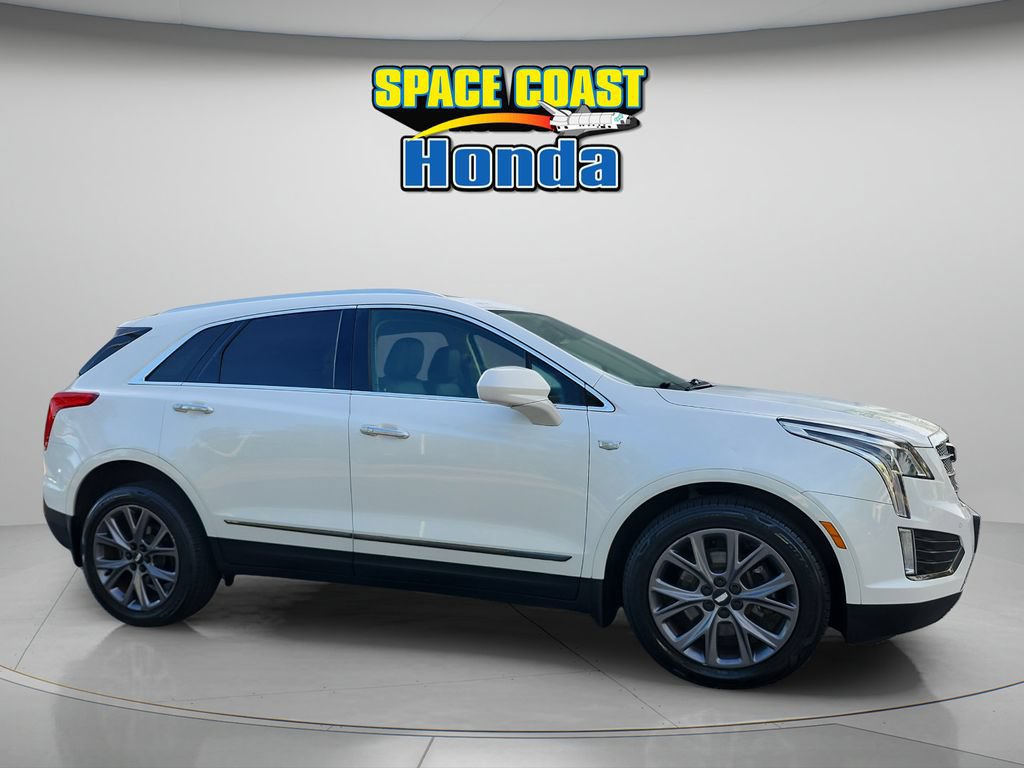 Used 2019 Cadillac XT5 Luxury w/ LPO, Black Ice Package AWD/4WD image 12